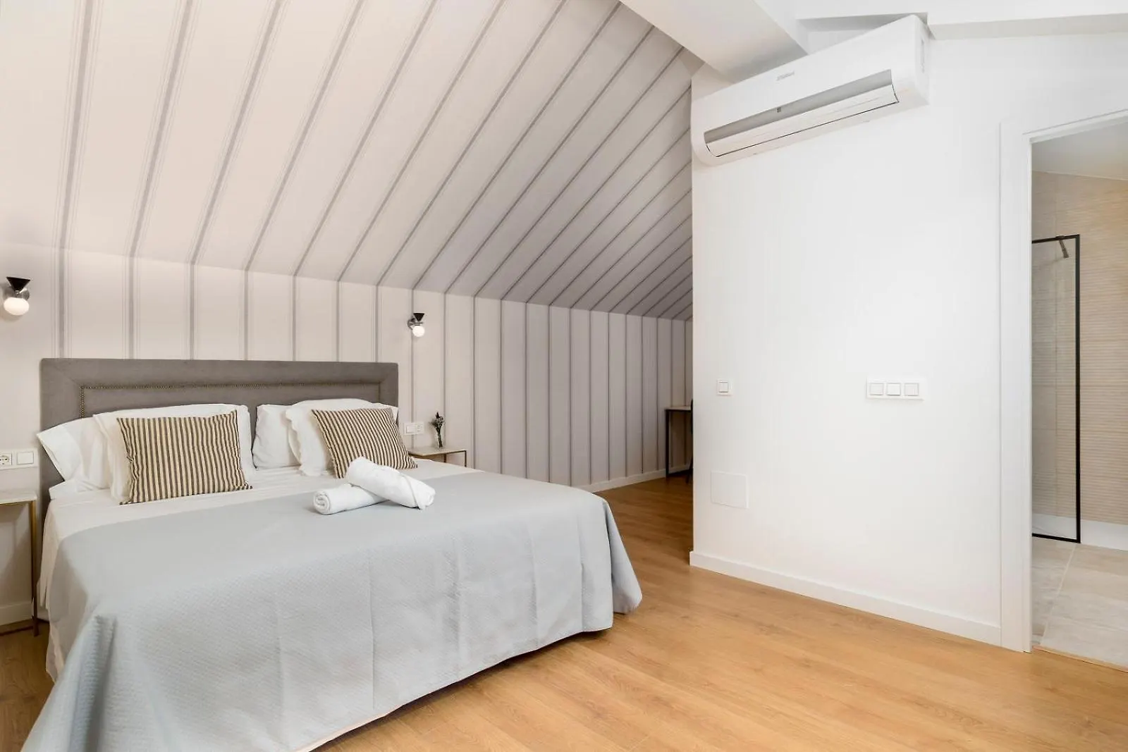 Apartamento Iloftmalaga Aticos Plaza Teatro III & IV 0*,  España